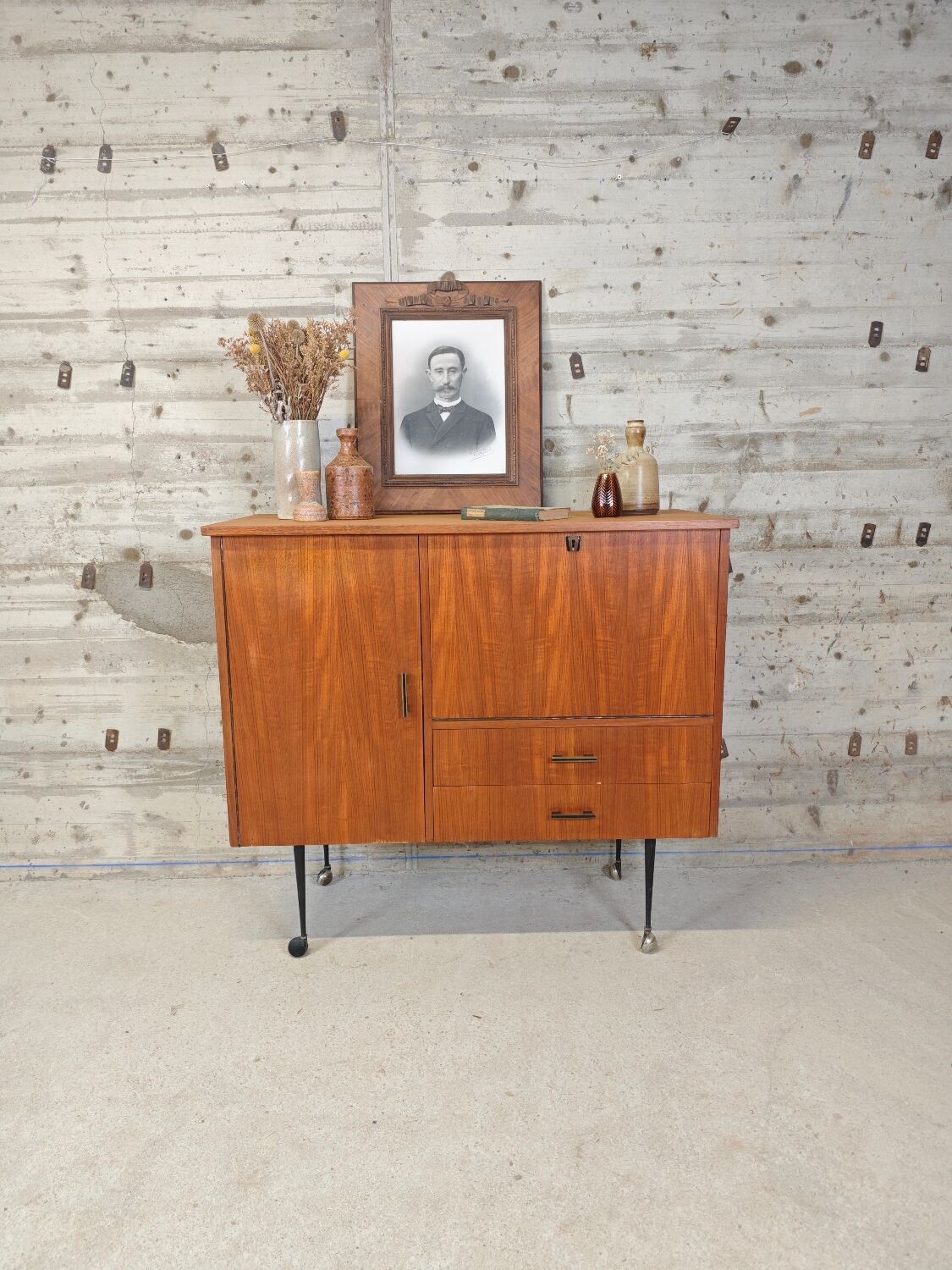 Vintage buffet/bar on wheels