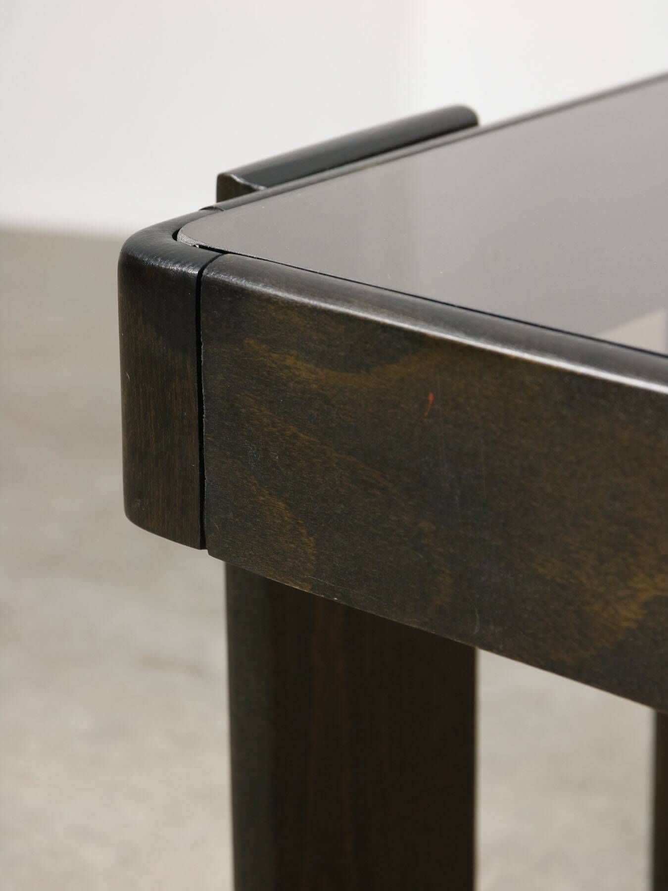 Table basse vintage par Gianfranco Frattini, années 1970