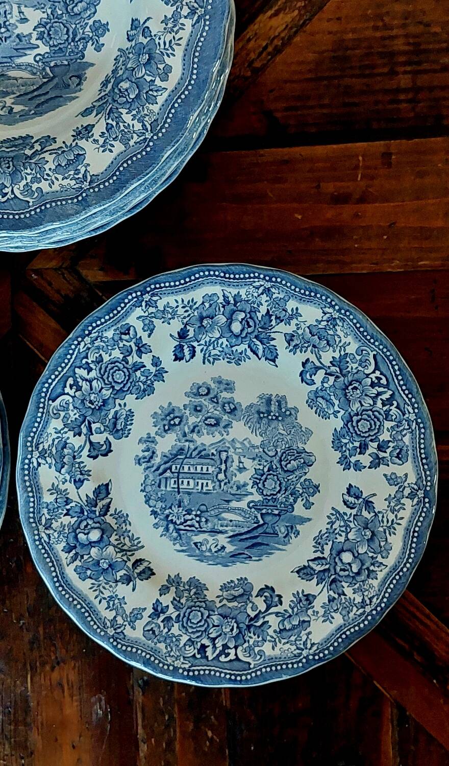 Tonquin Plate Set by Myott – 17 Piece Vintage Earthenware