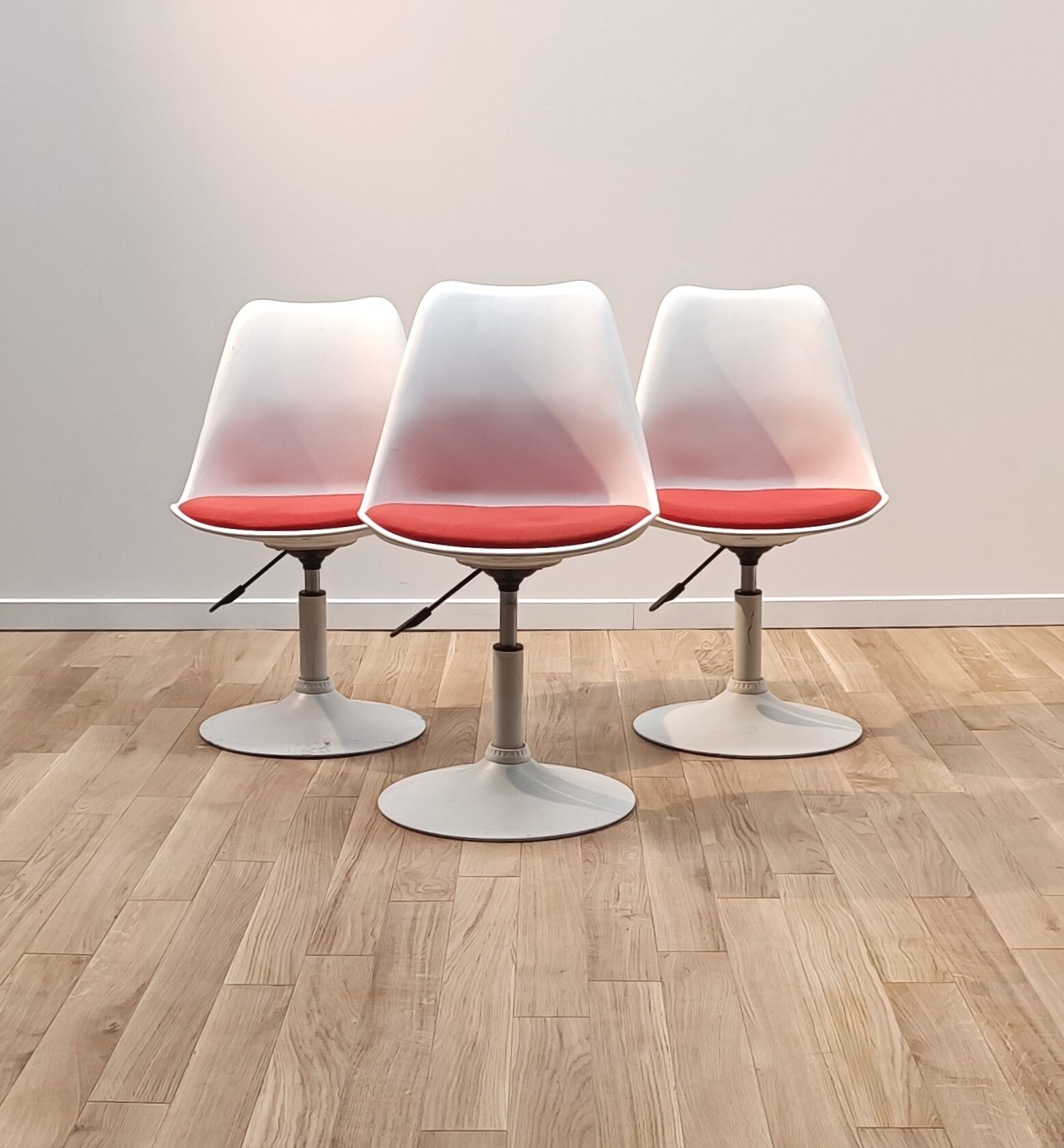 Tulip office chair