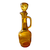 Carafe jaune avec anse et bec verseur