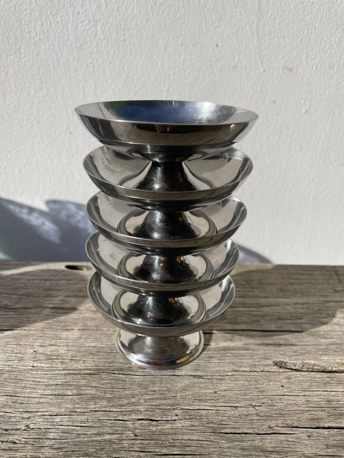 5 stainless steel bowls