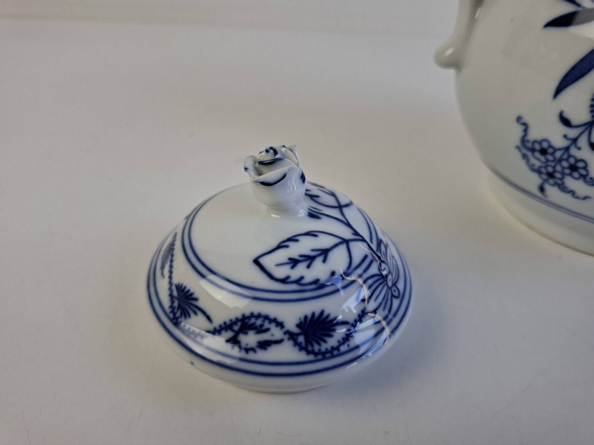Vintage Dubí Czech Porcelain Blue Onion Cibulák Teapot, c. 1970