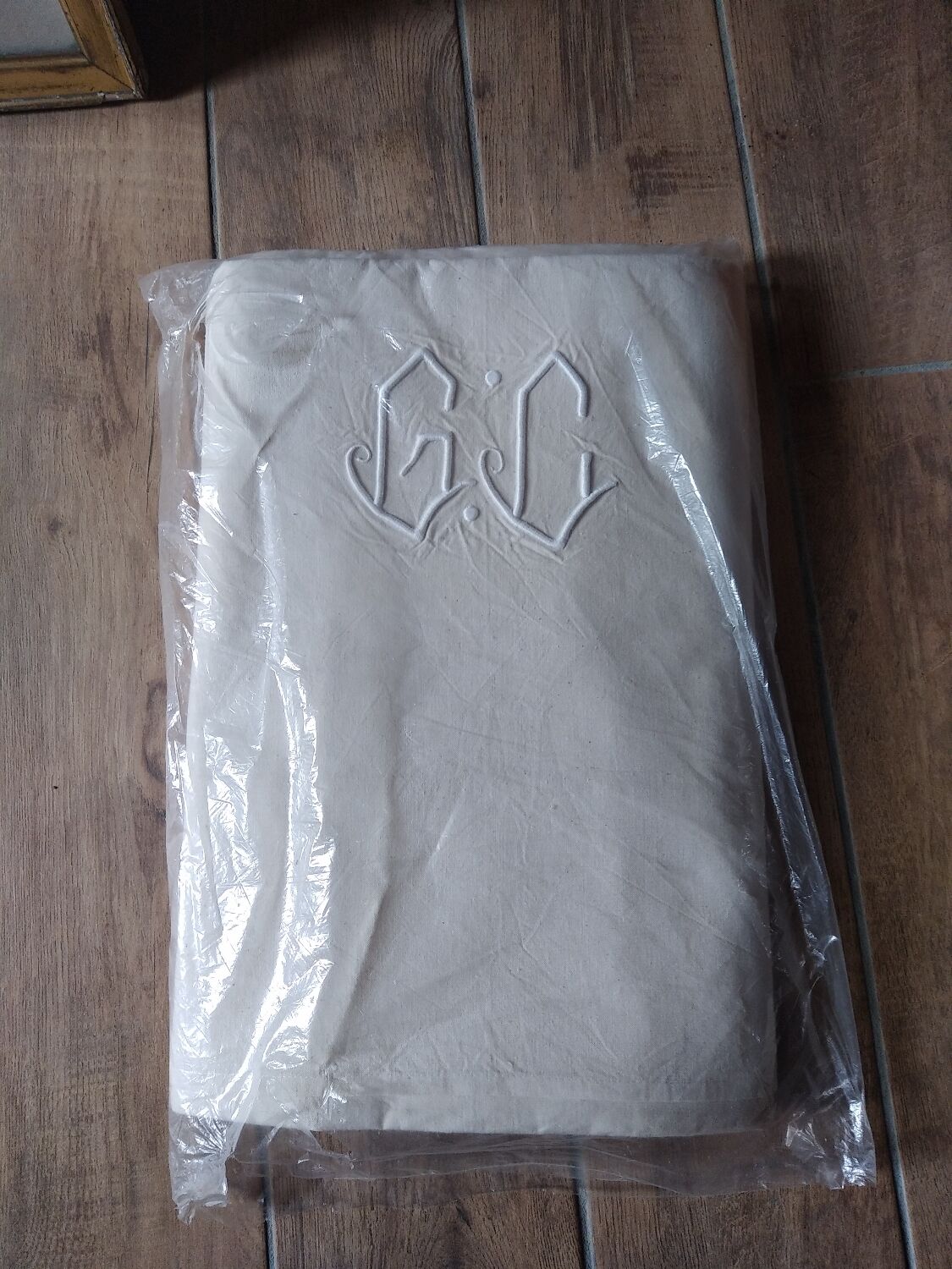 Old half-breed sheet monogrammed GC art deco style 205x326 cm