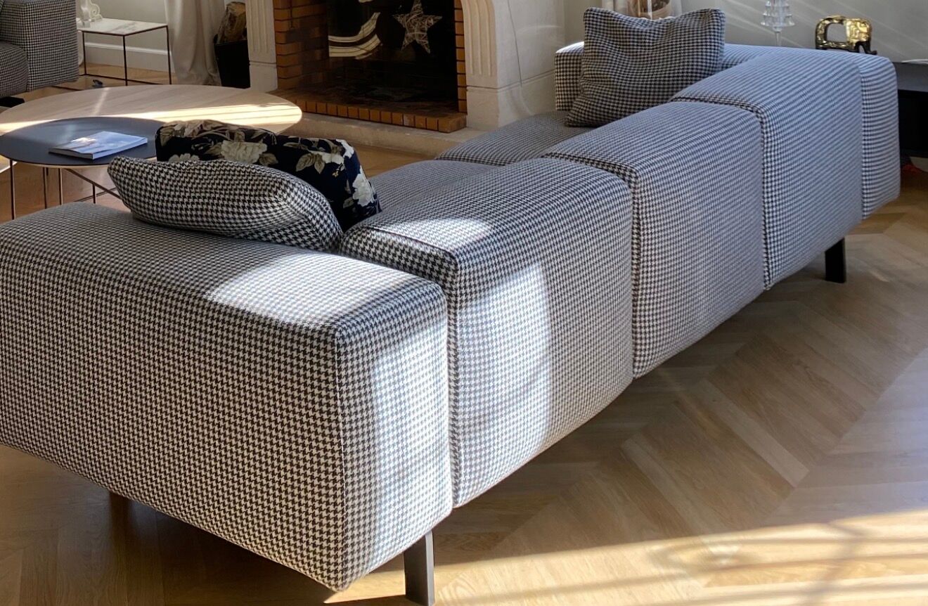 Kartell 3-seater sofa largo (black - houndstooth fabric and steel)