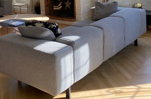 Kartell canapé à 3 places largo (noir - tissu pied de poule et acier v