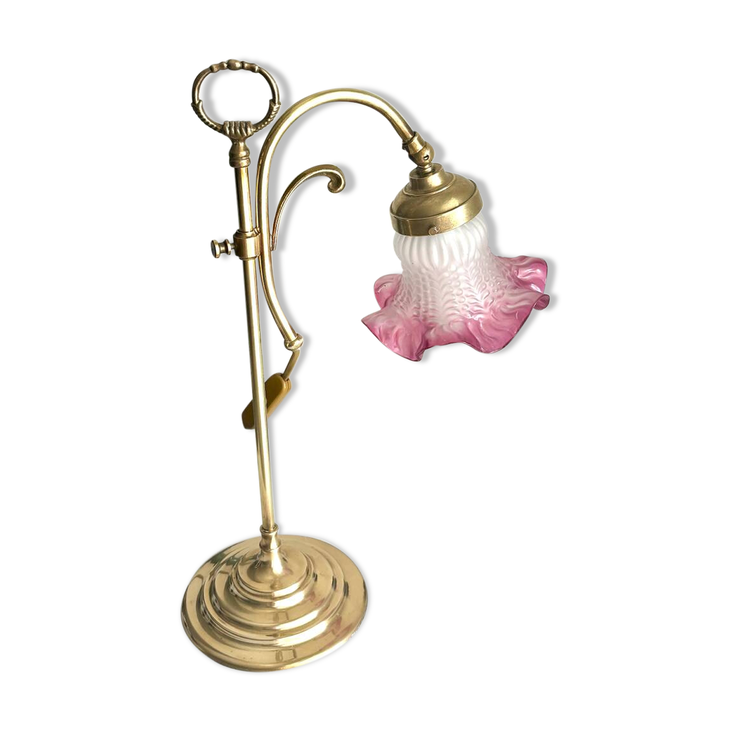 Art Nouveau style lamp in gilded brass and pink opaline tulip