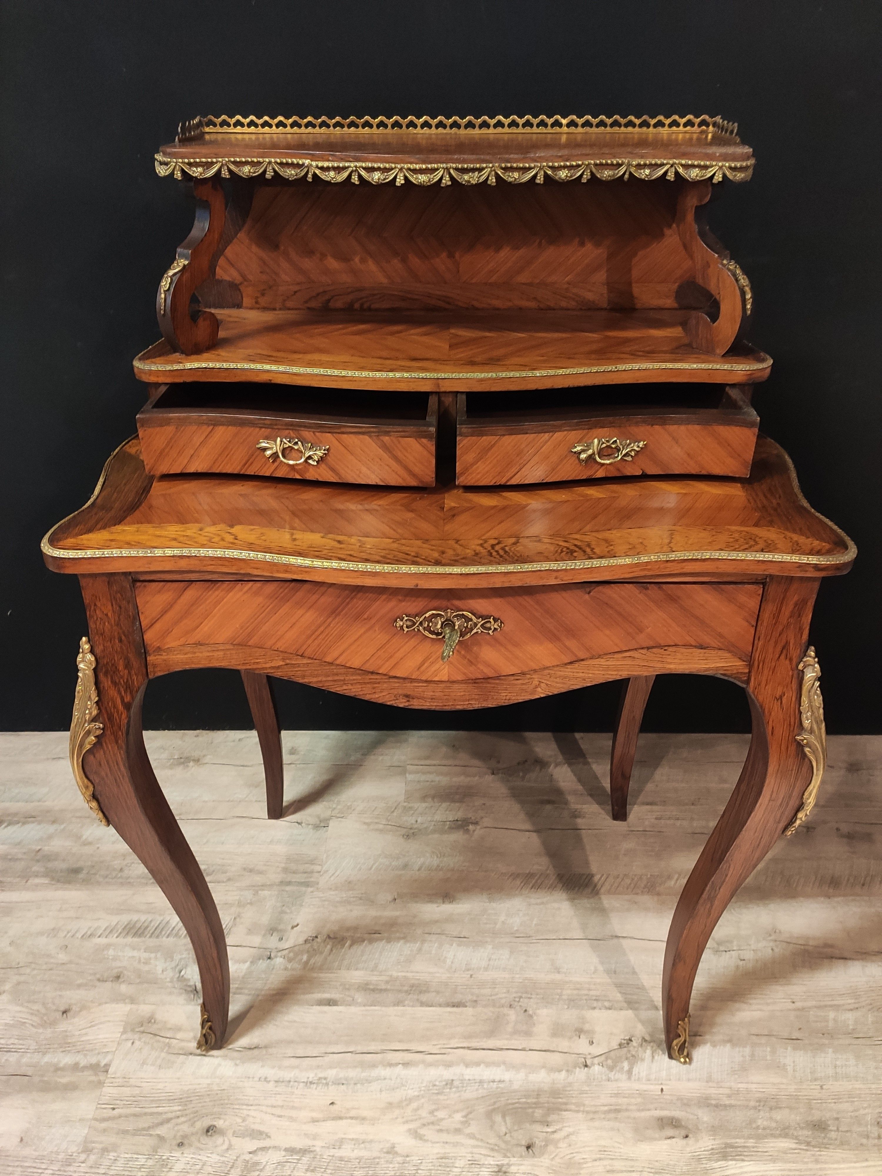 Bonheur du jour en marqueterie Napoléon III