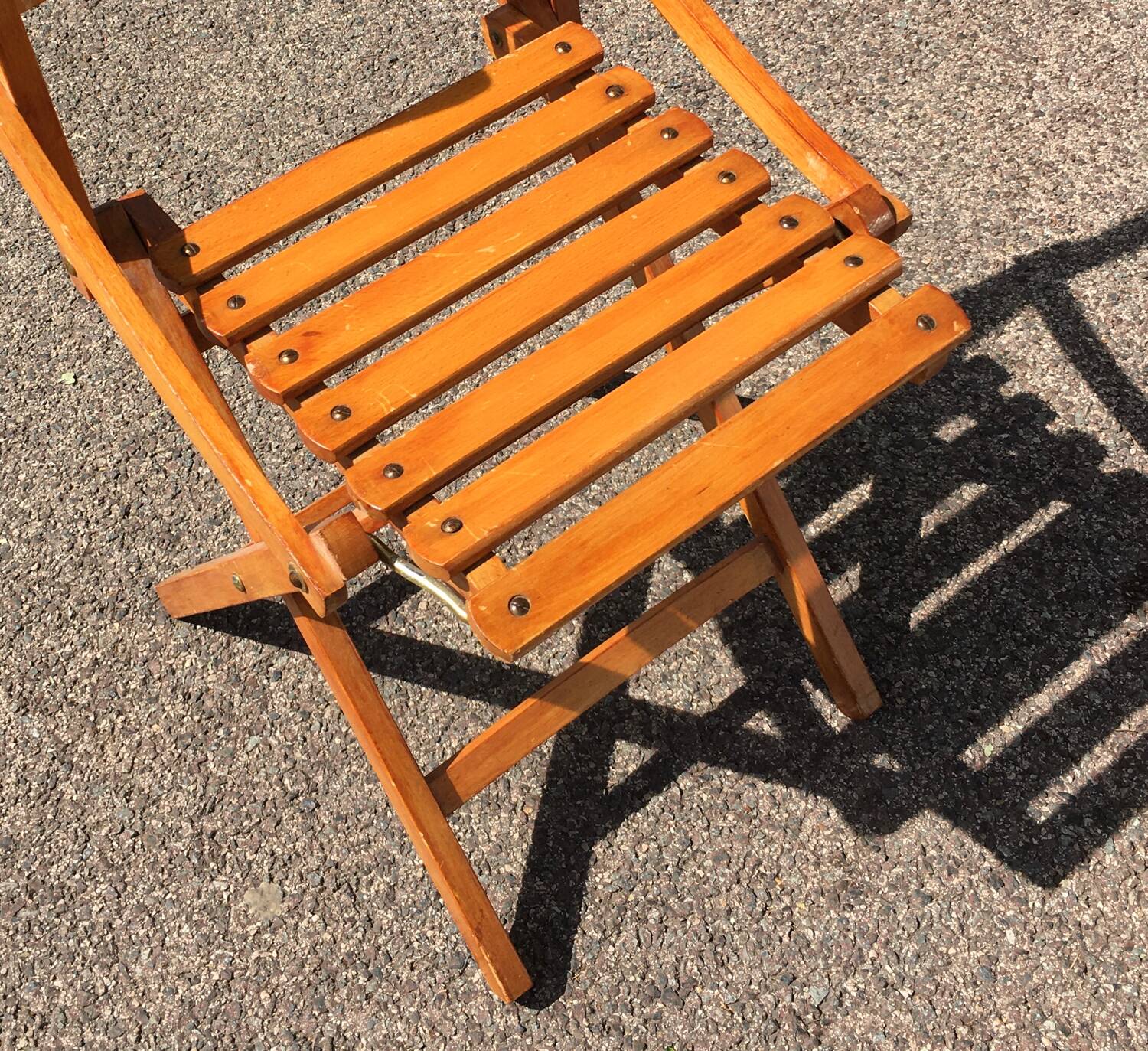 Folding wooden chair