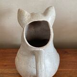 Pig-shaped sandstone pitcher
