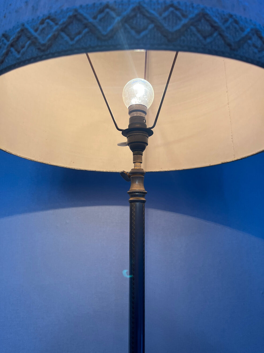 Lampadaire tripode art déco métal réglable