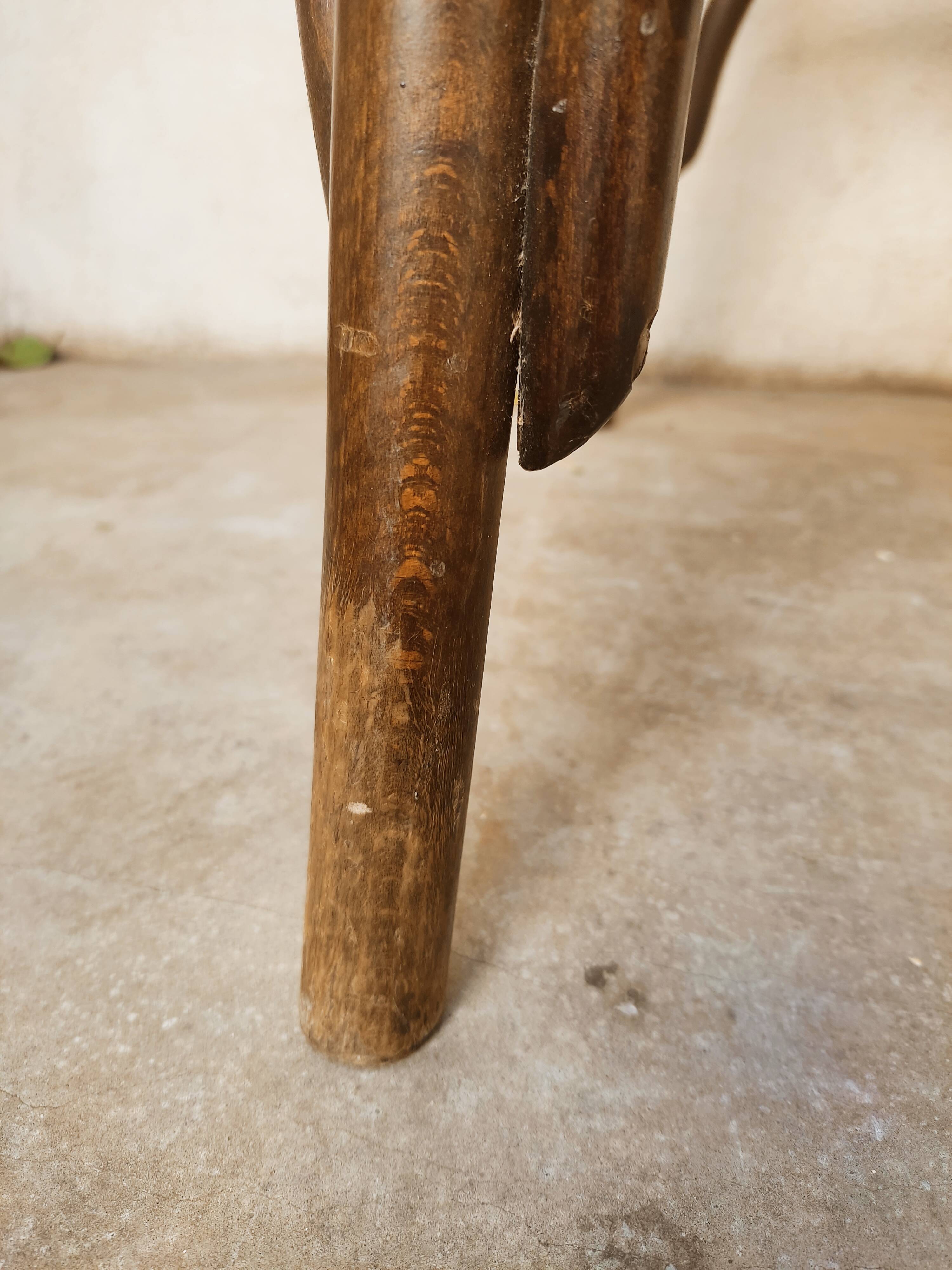 Chaise de bar en bois courbé