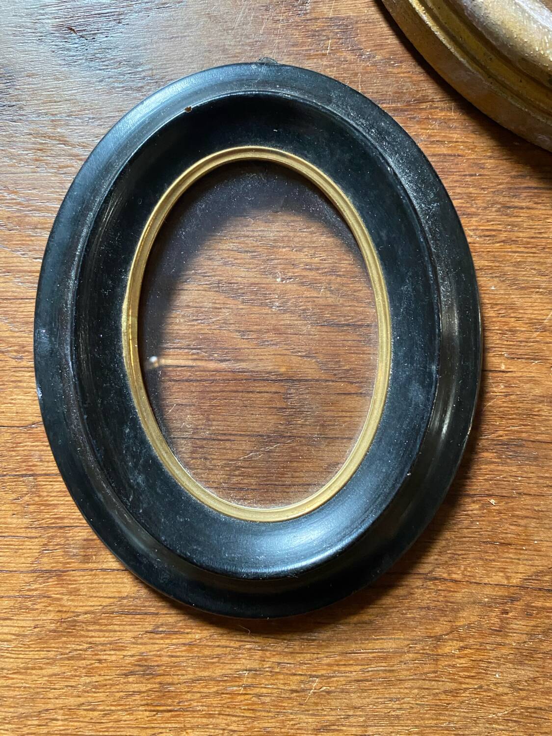 3 mismatched old frames.