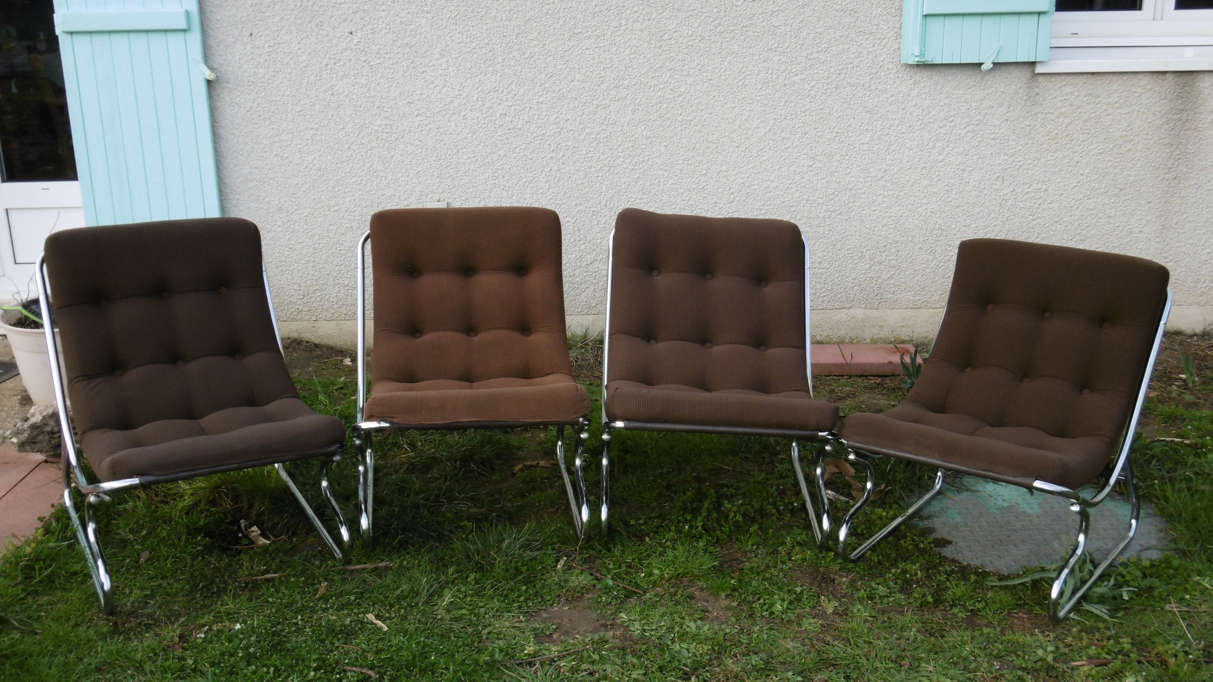 Chair tubular in Brown velvet of the 1970s