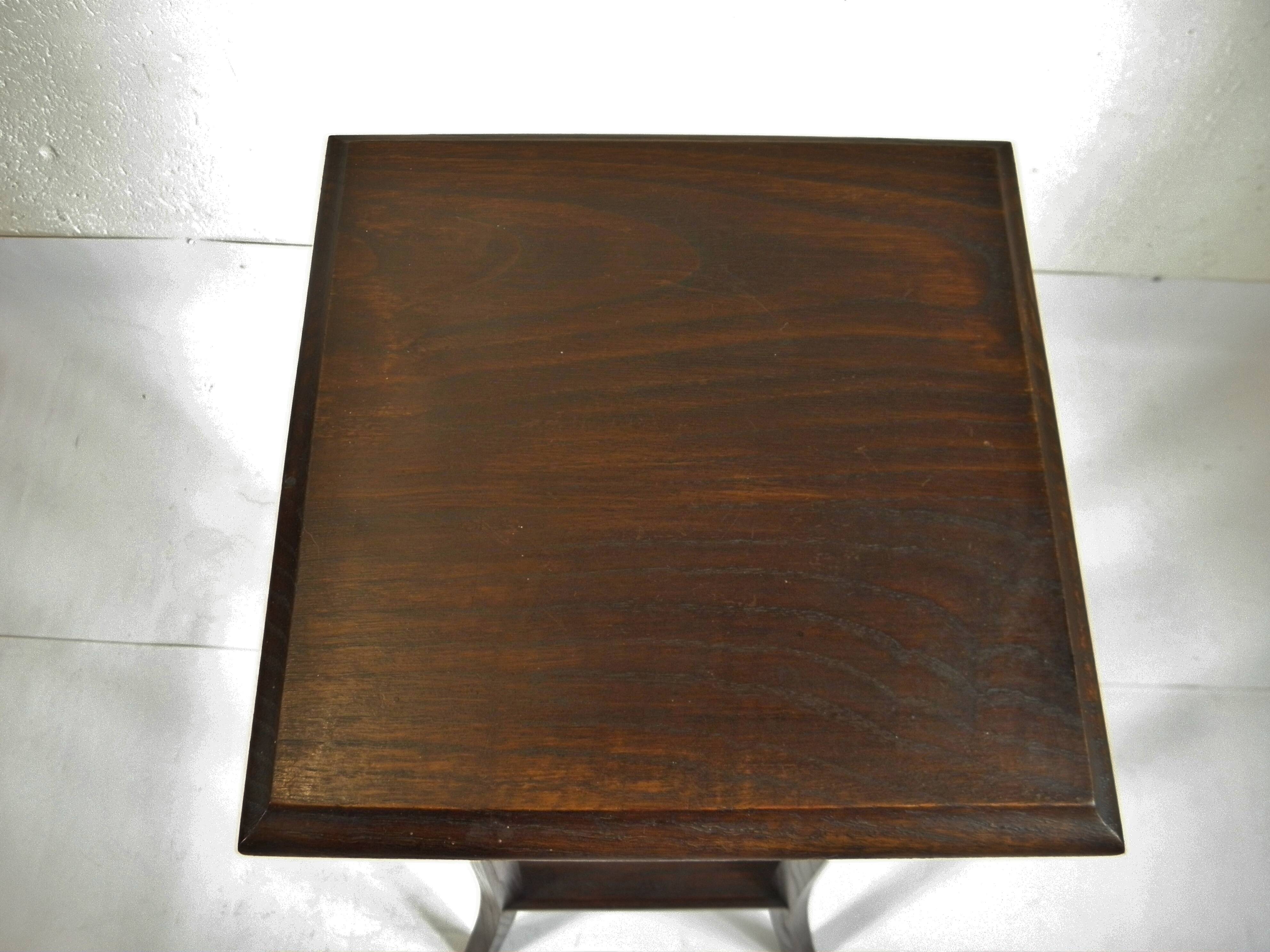 Sellette en bois pieds galbés 88 cm