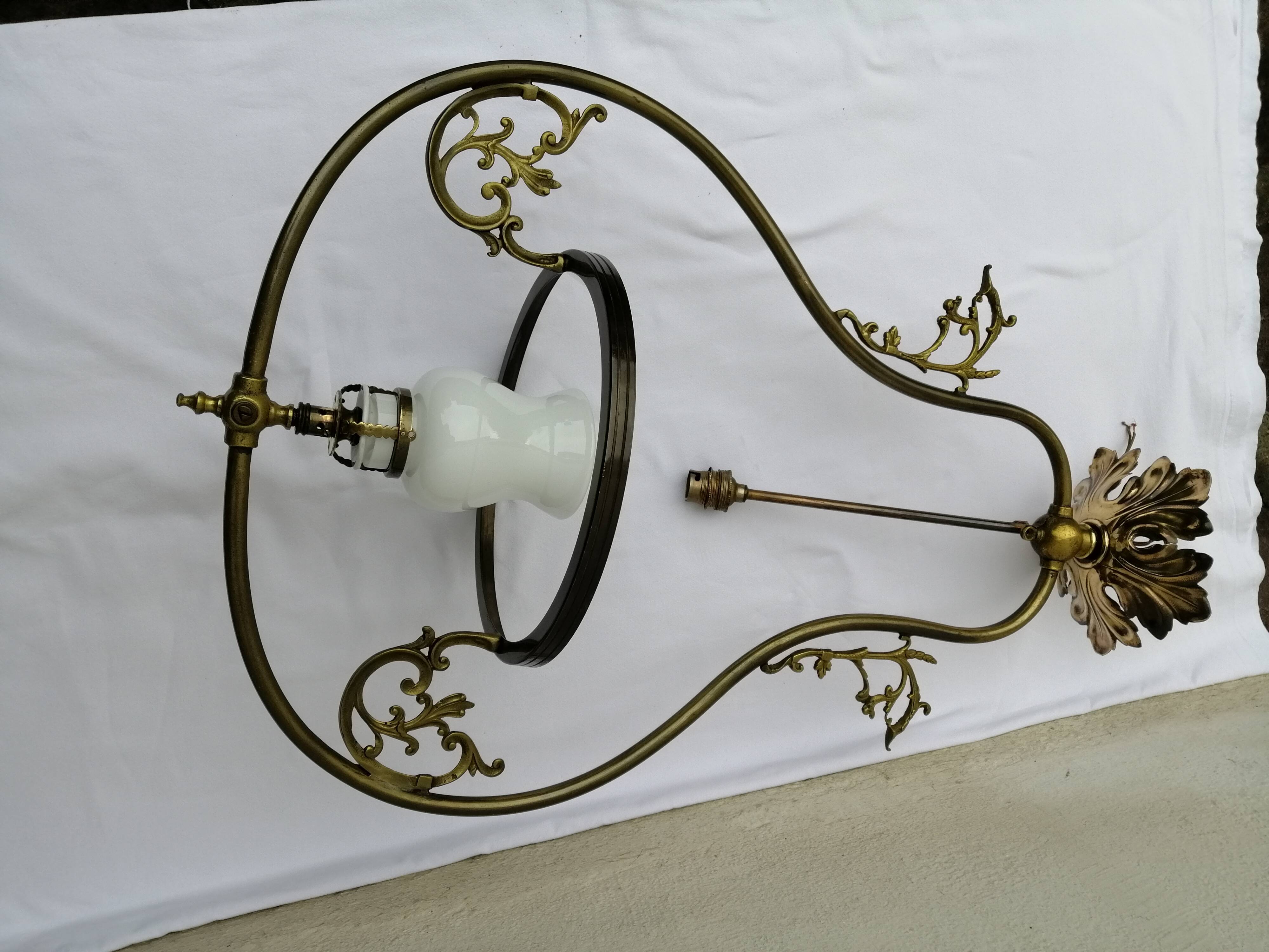 Lyre opaline hanging lamp