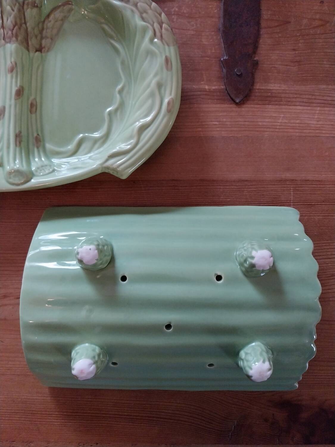 Dish and drainer for asparagus slip