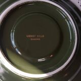 Coffee/tea cups and saucers