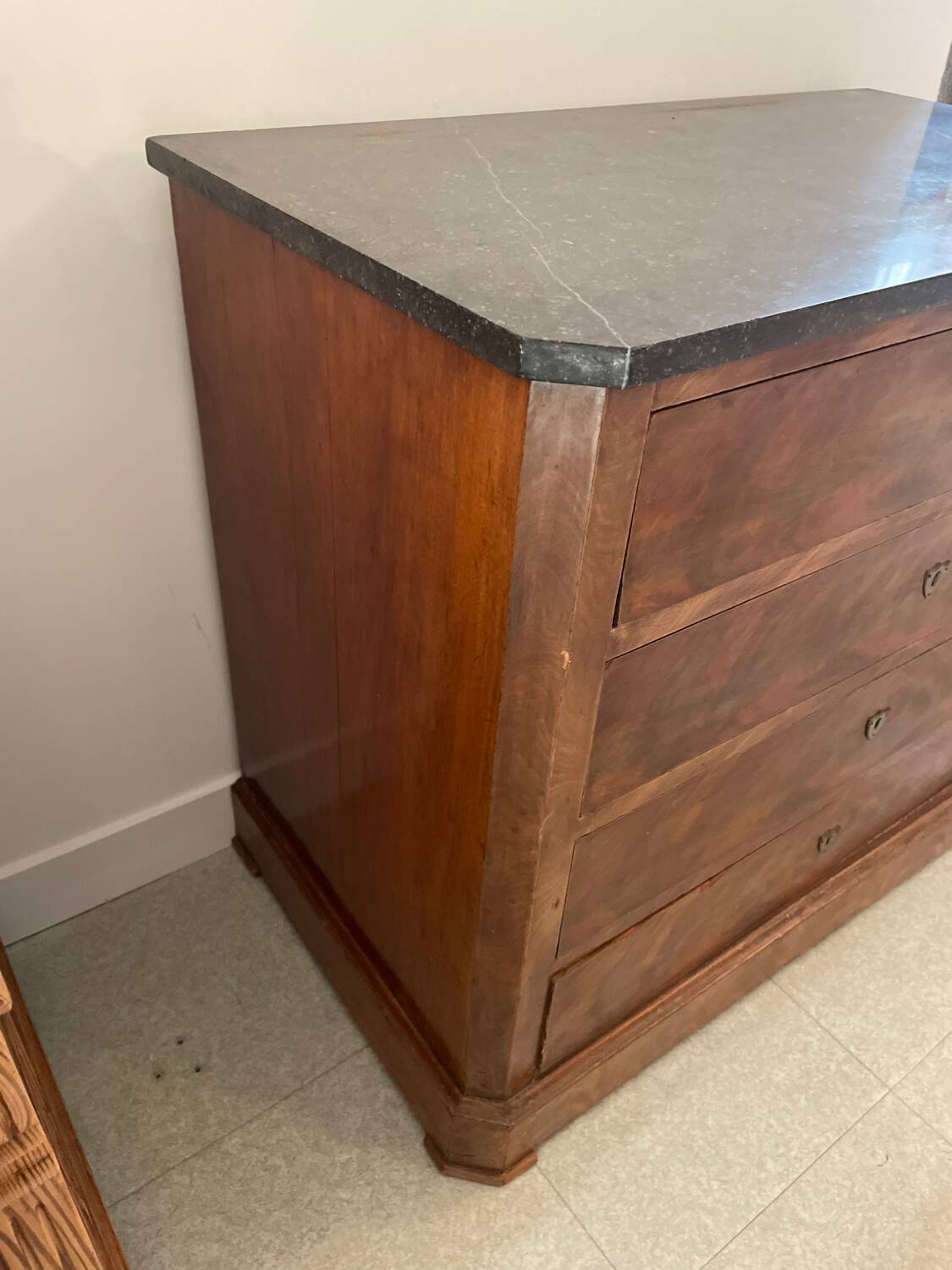 Commode Louis Philippe marbre noir