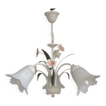 Lustre vintage 3 feux en métal rose et blanc et verre formant des fleurs, France