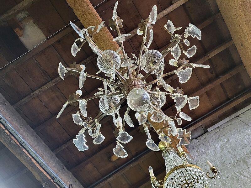 Chandelier with tassels 8 bulbs