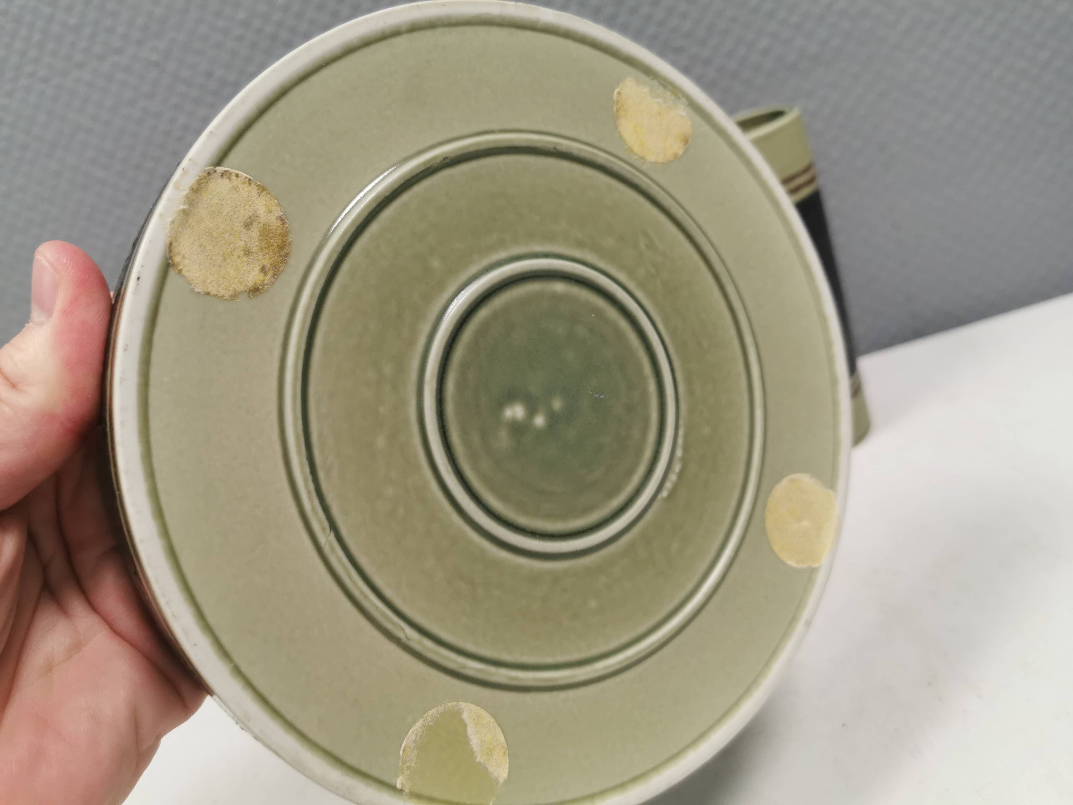 Trio of ceramics, consisting of two vases and a bowl/dish