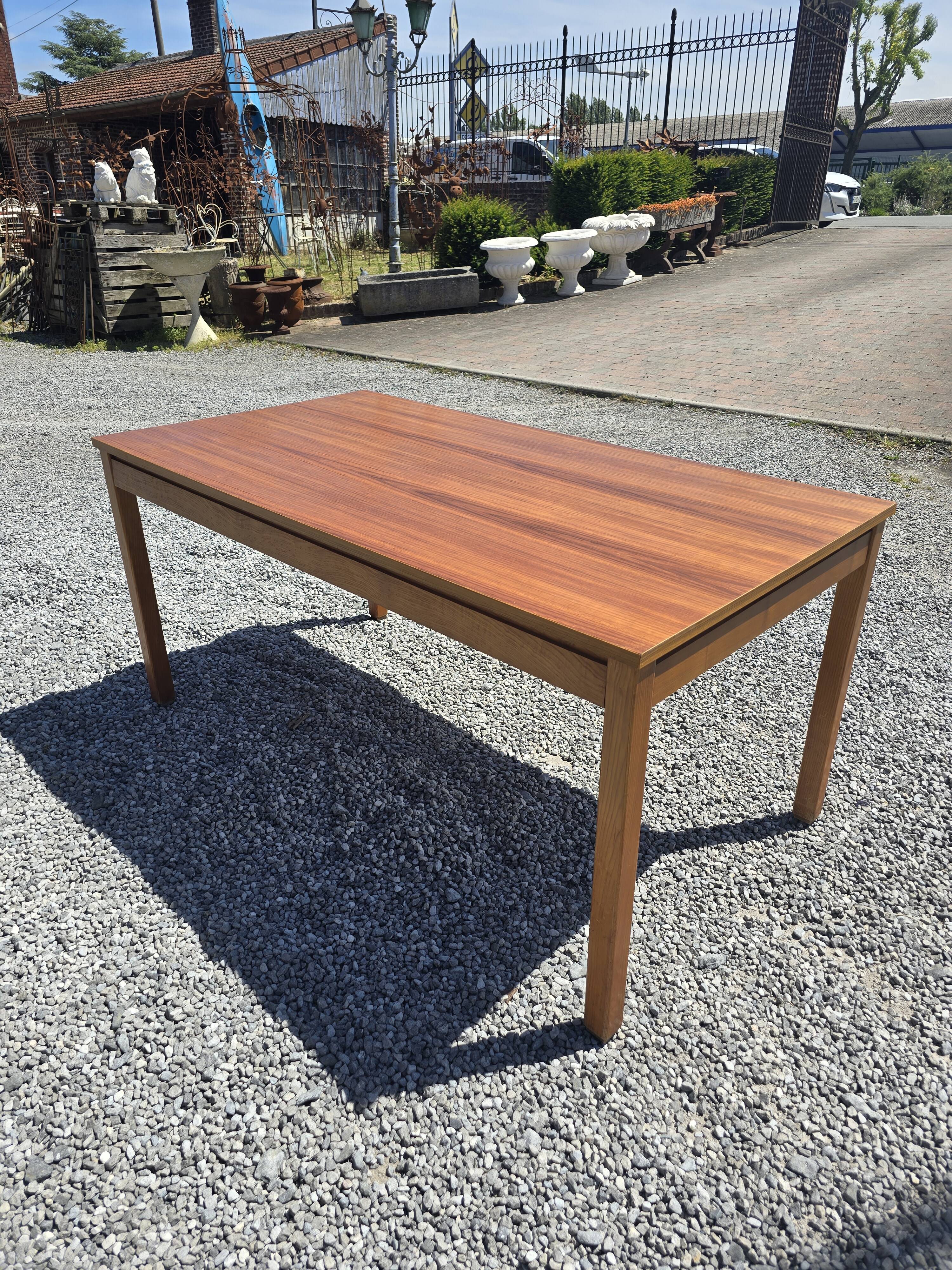 Scandinavian extendable teak table from the 60s