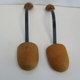 2 Vintage shoe trees