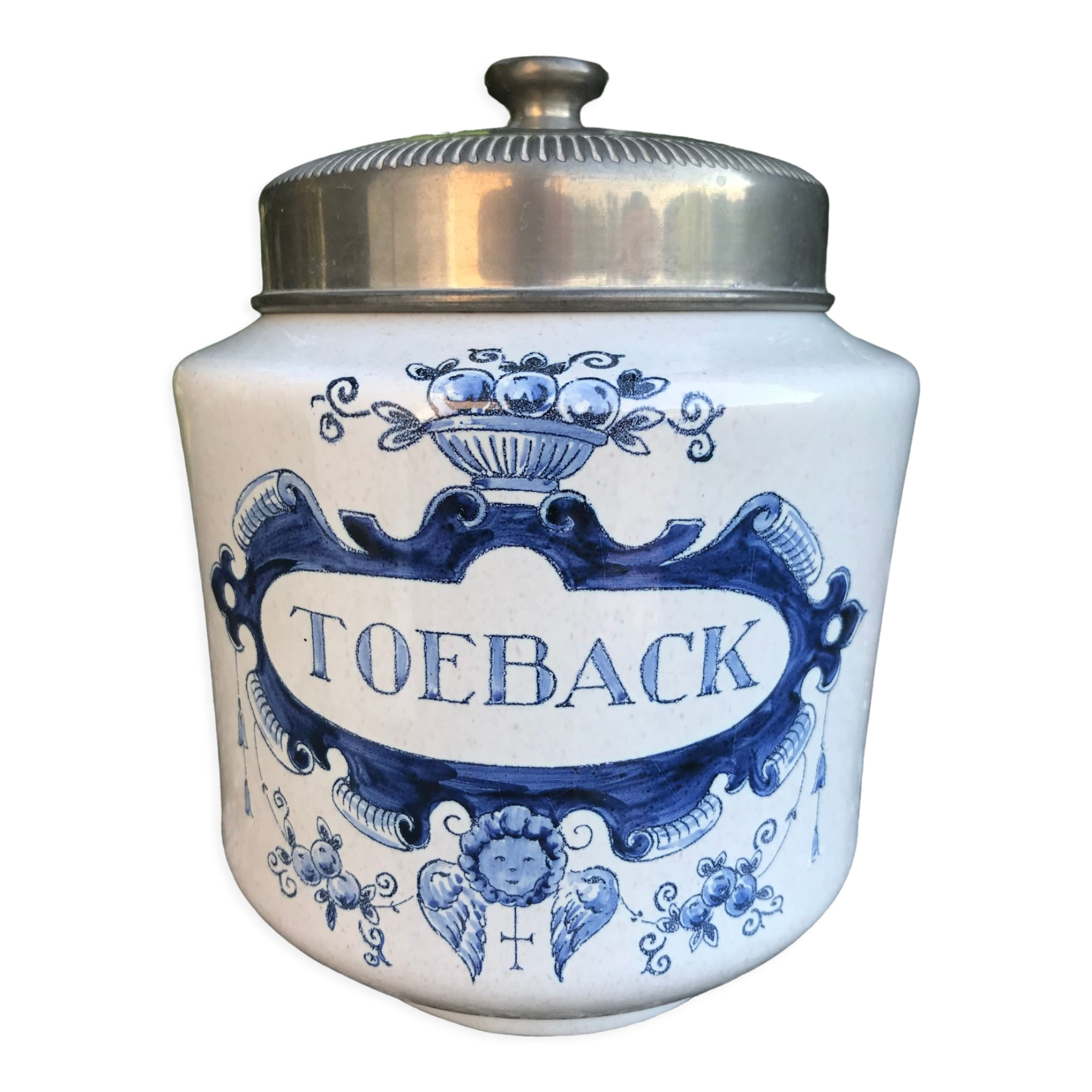 Dutch tobacco pot