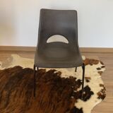 Chaise coque plastique marque Sitting