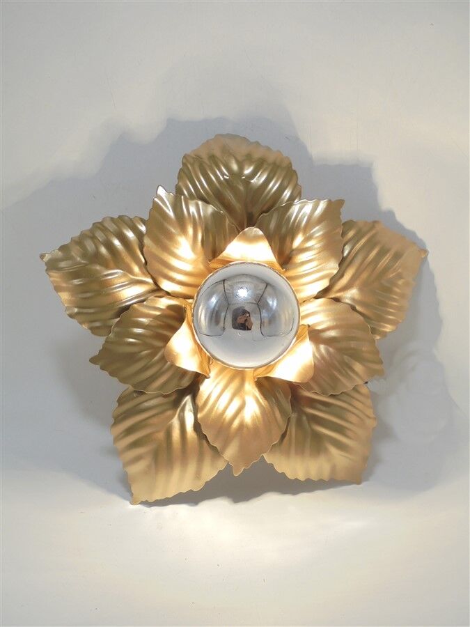 Golden flower sconce