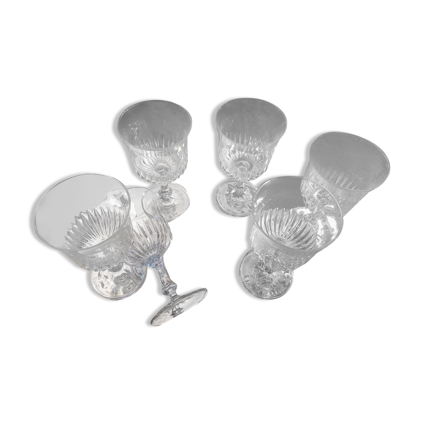 6 chiseled glass foot glasses