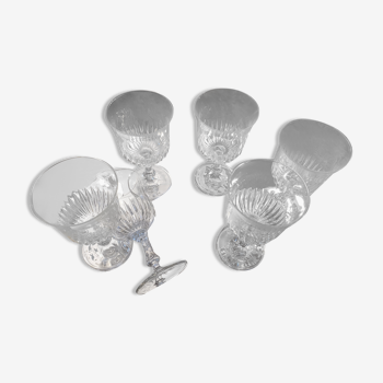 Set de 6 verres à pieds en verre ciselé