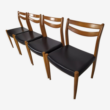 Series of 4 Scandinavian chairs