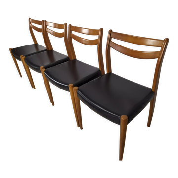 Series of 4 Scandinavian chairs