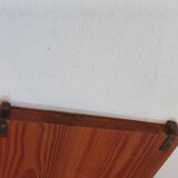 String style shelves