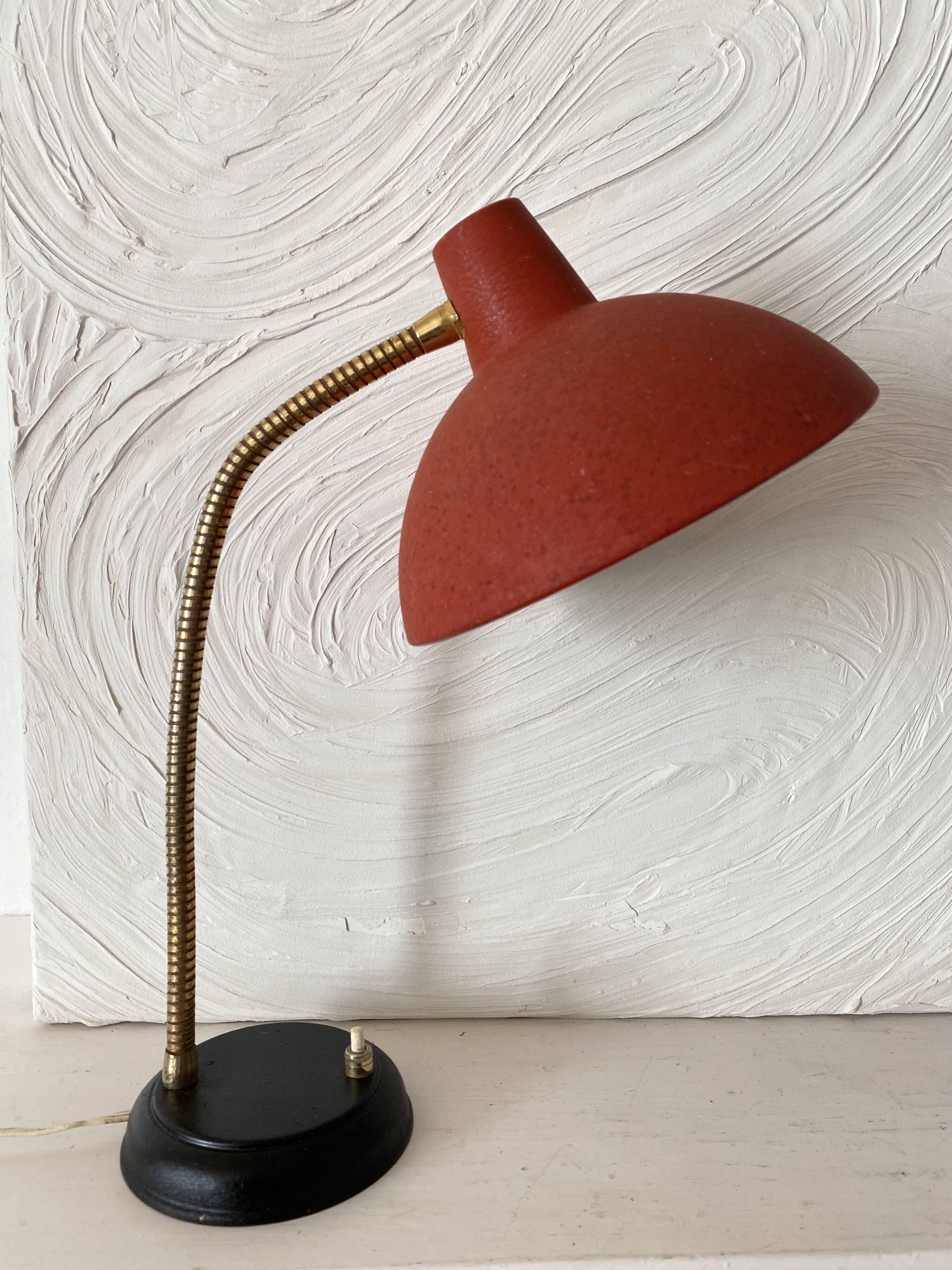 Vintage red and black articulated lamp