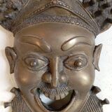Large bronze Bamoun mask
