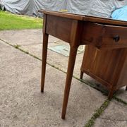 Bureau Art Déco en noyer, années 1930