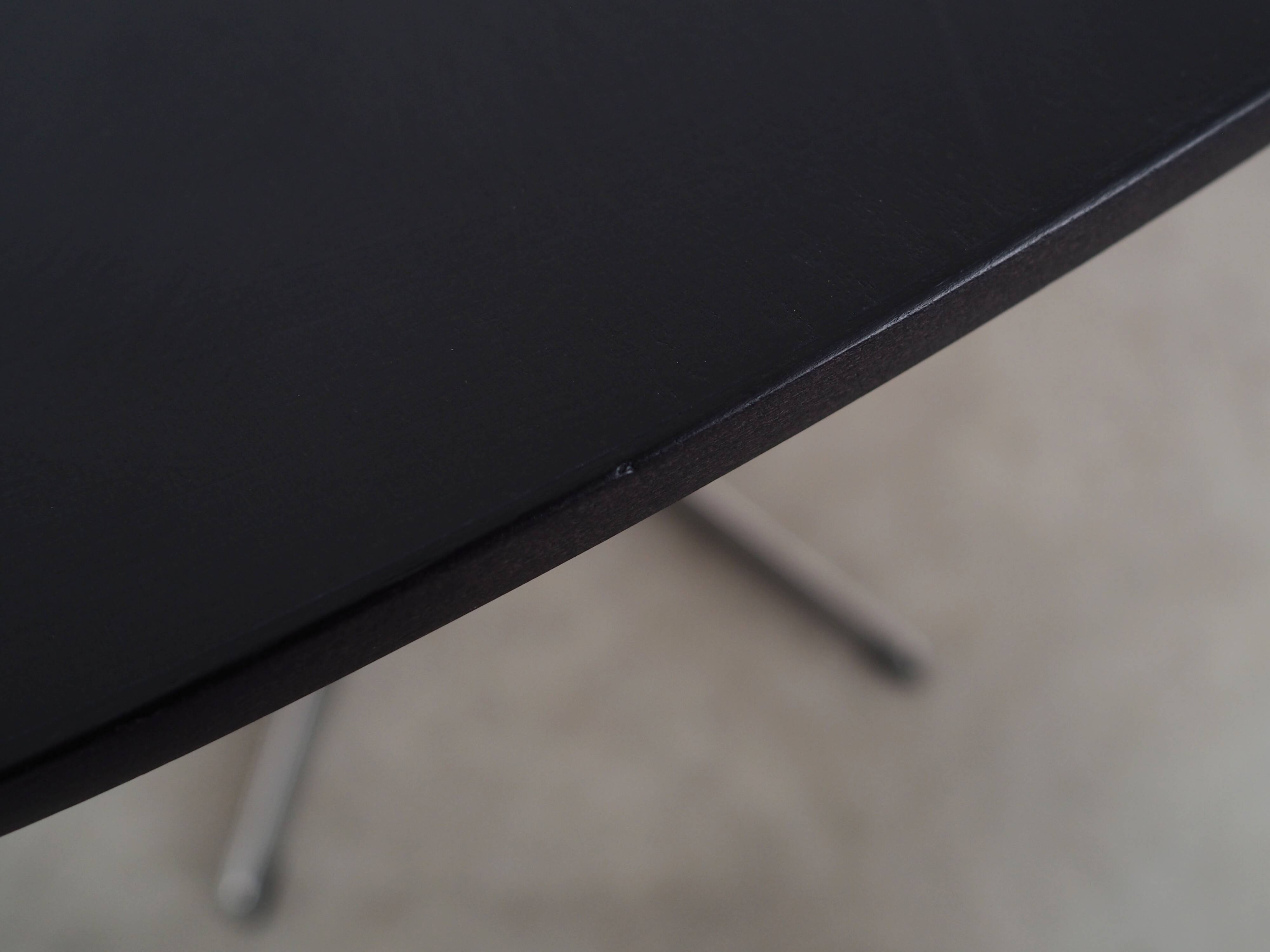 Ash table, Danish design, 1960s, designer: Arne Jacobsen, manufacturer: Fritz Hansen