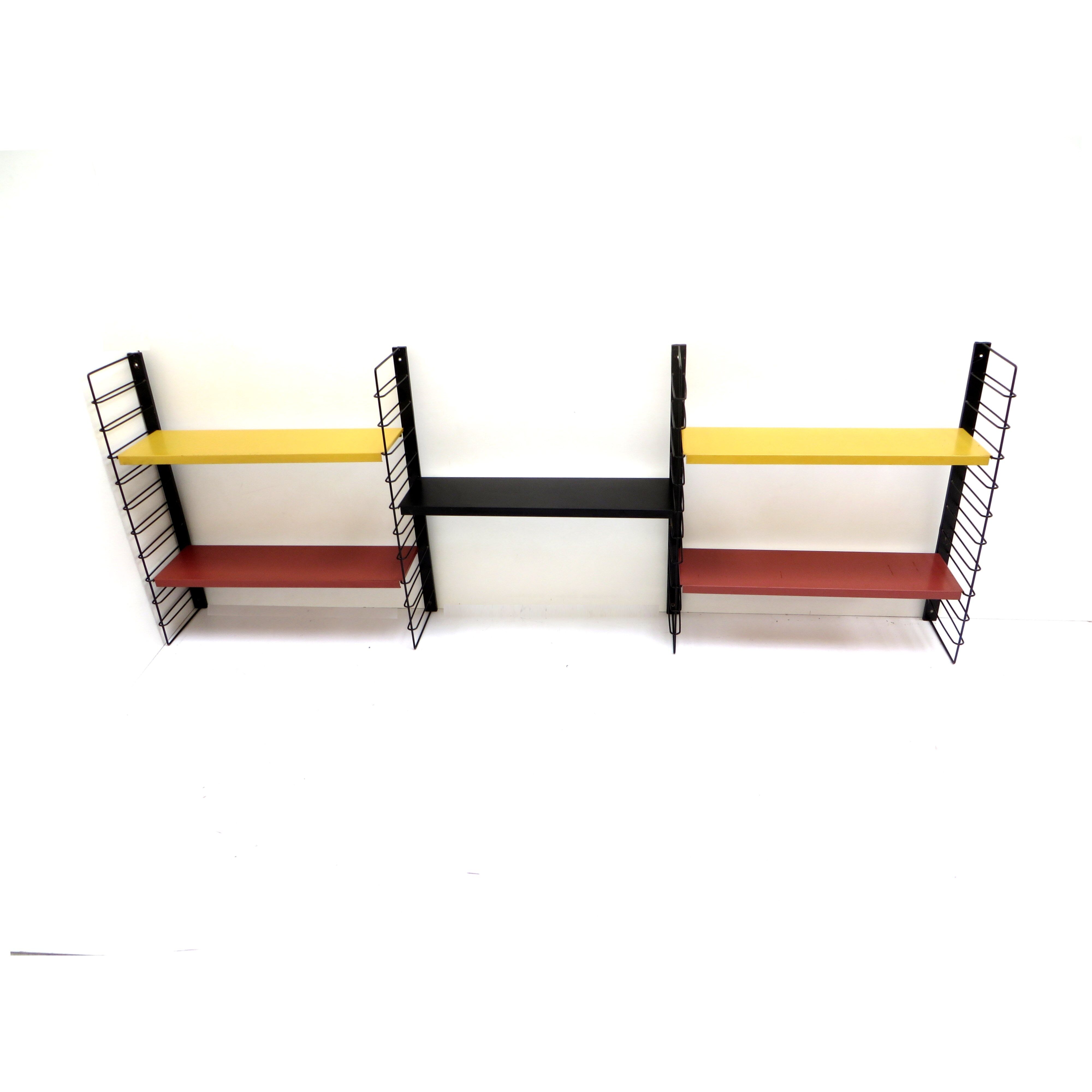 Vintage bookshelf / wall system from Tomado in metal with black frame with 5 shelves