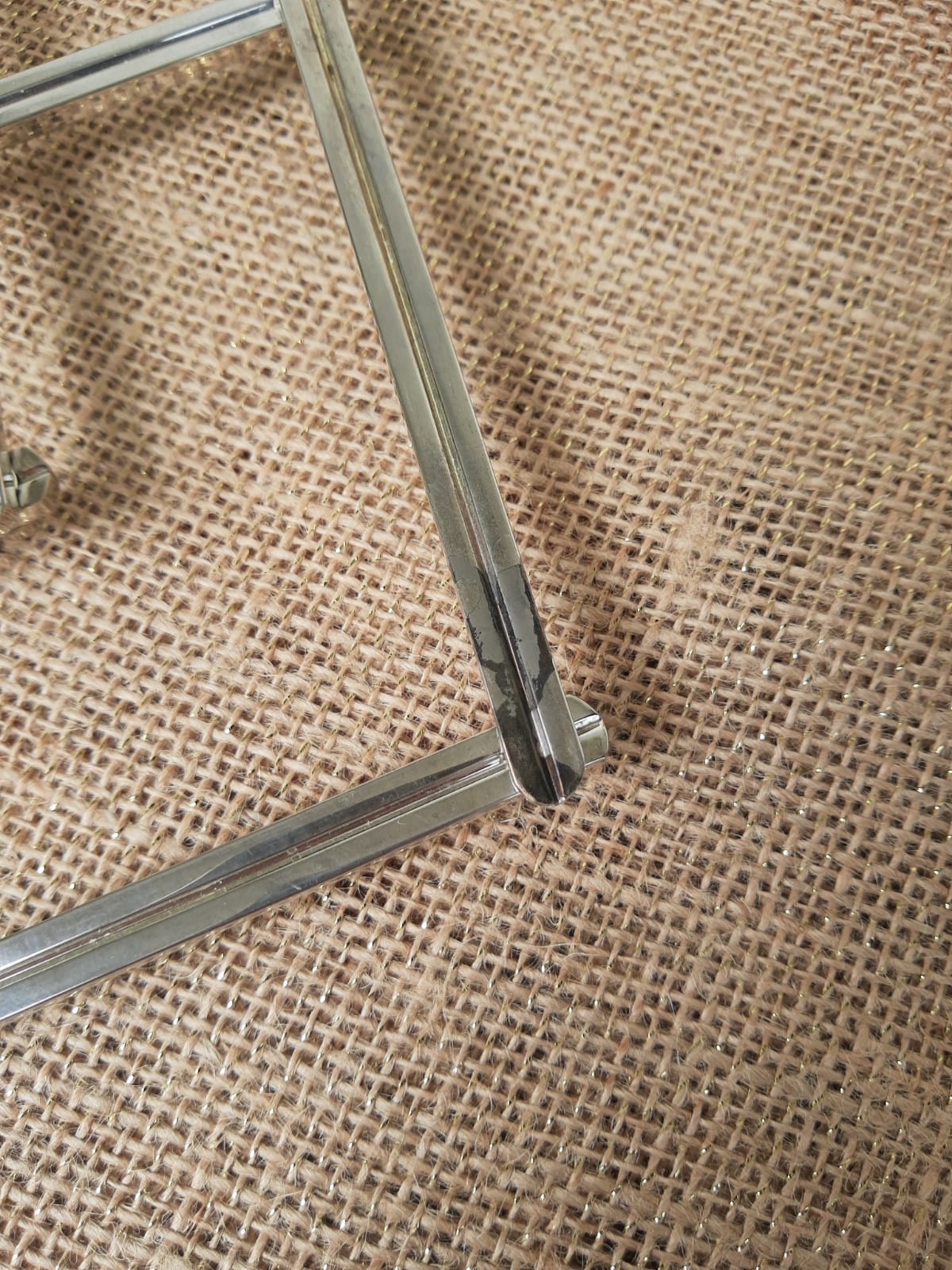 Stretchy silver metal flat bottom