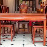 Set of 1 table + 6 antique Chinese chairs.