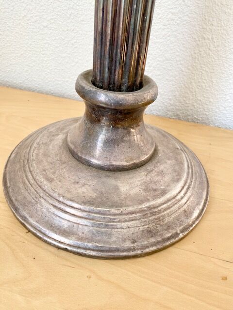 Champagne bucket support