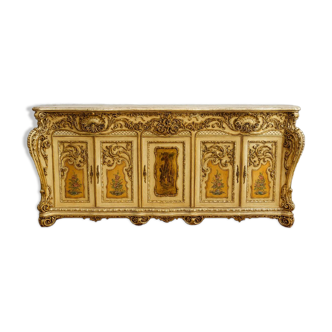 Curved Louis XV Venetian buffet in lacquered, painted, and gilded wood.