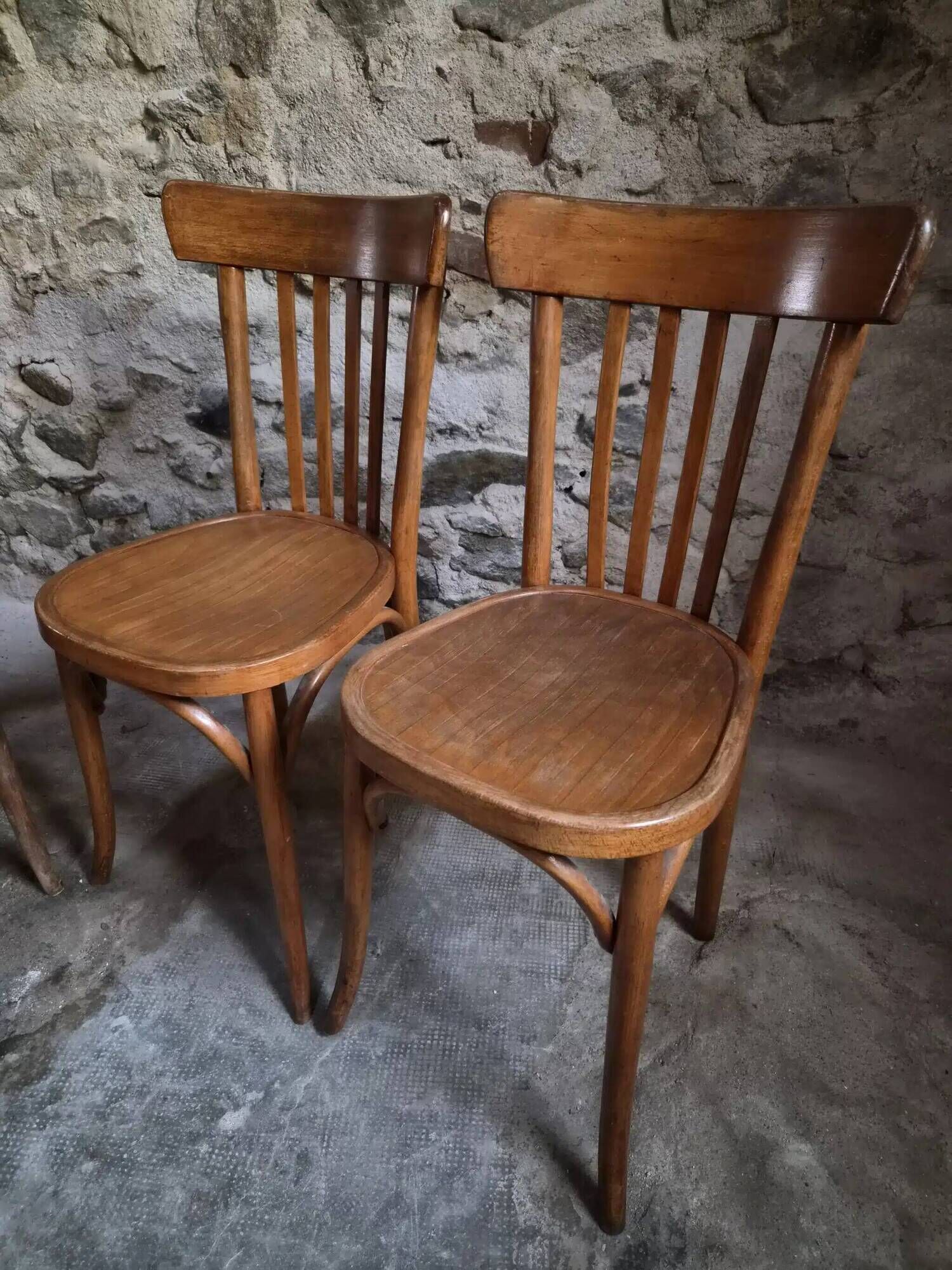 Set of 4 antique French bistro chairs by Mahieu & Guillaume, circa 1930.