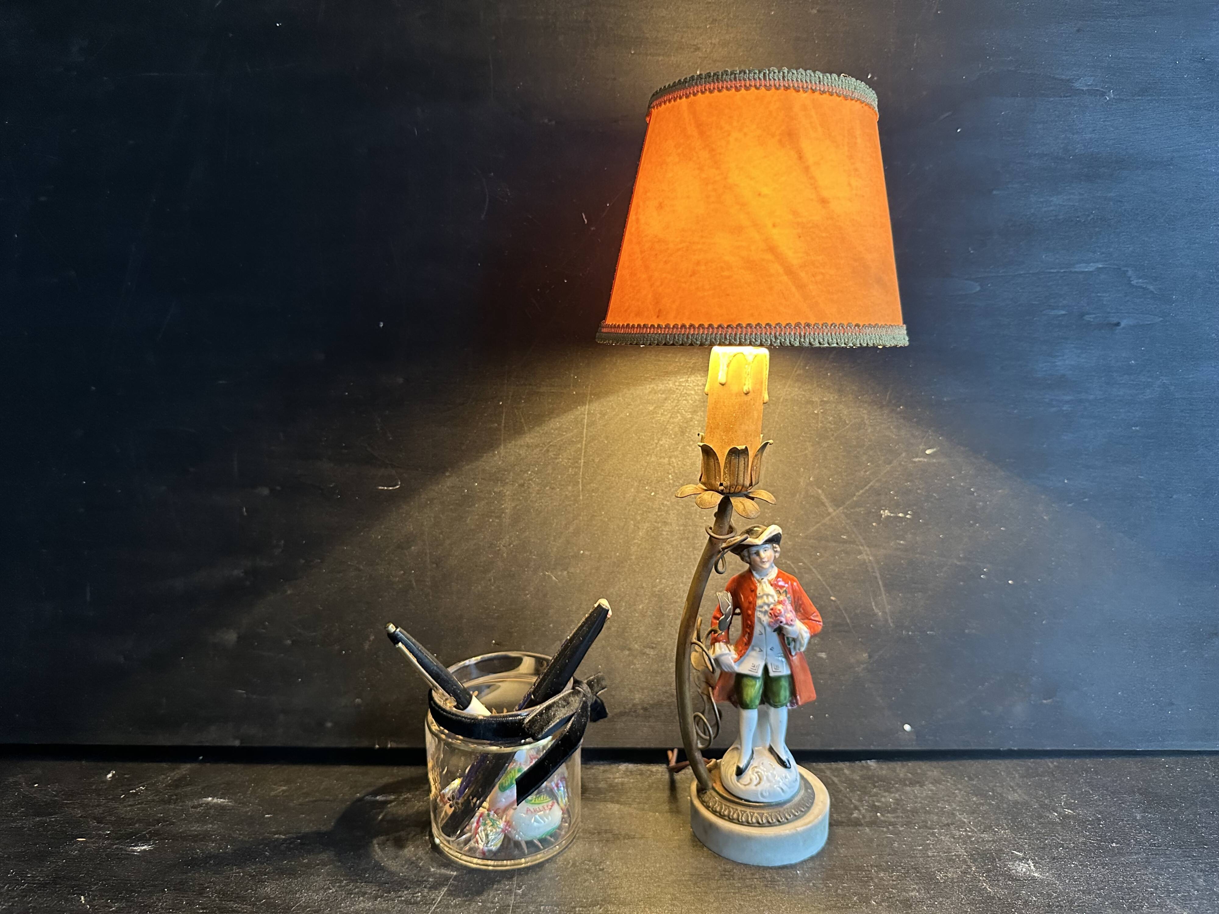 Antique porcelain marquis figurine lamp, 1940