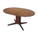 Scandinavian oval table in teak from the 1970s