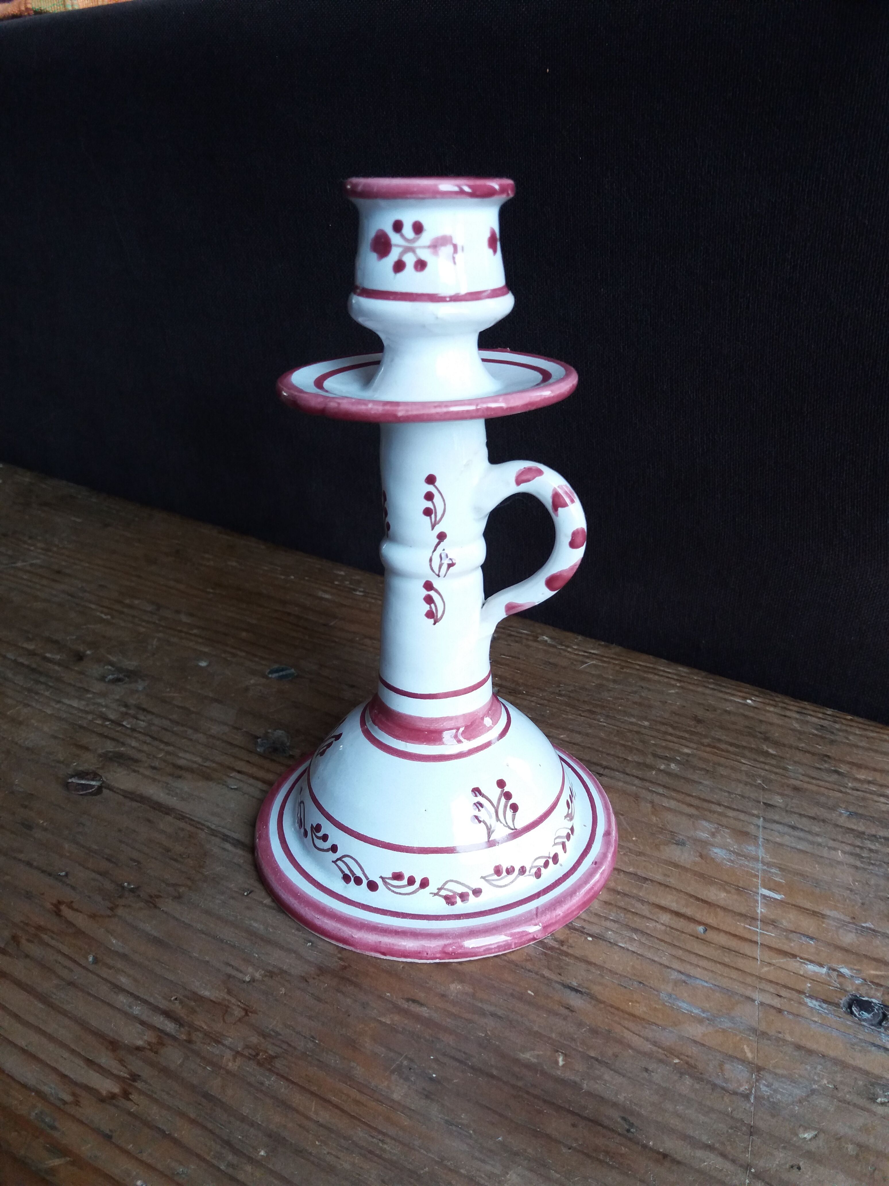 Cellar rat candle holder