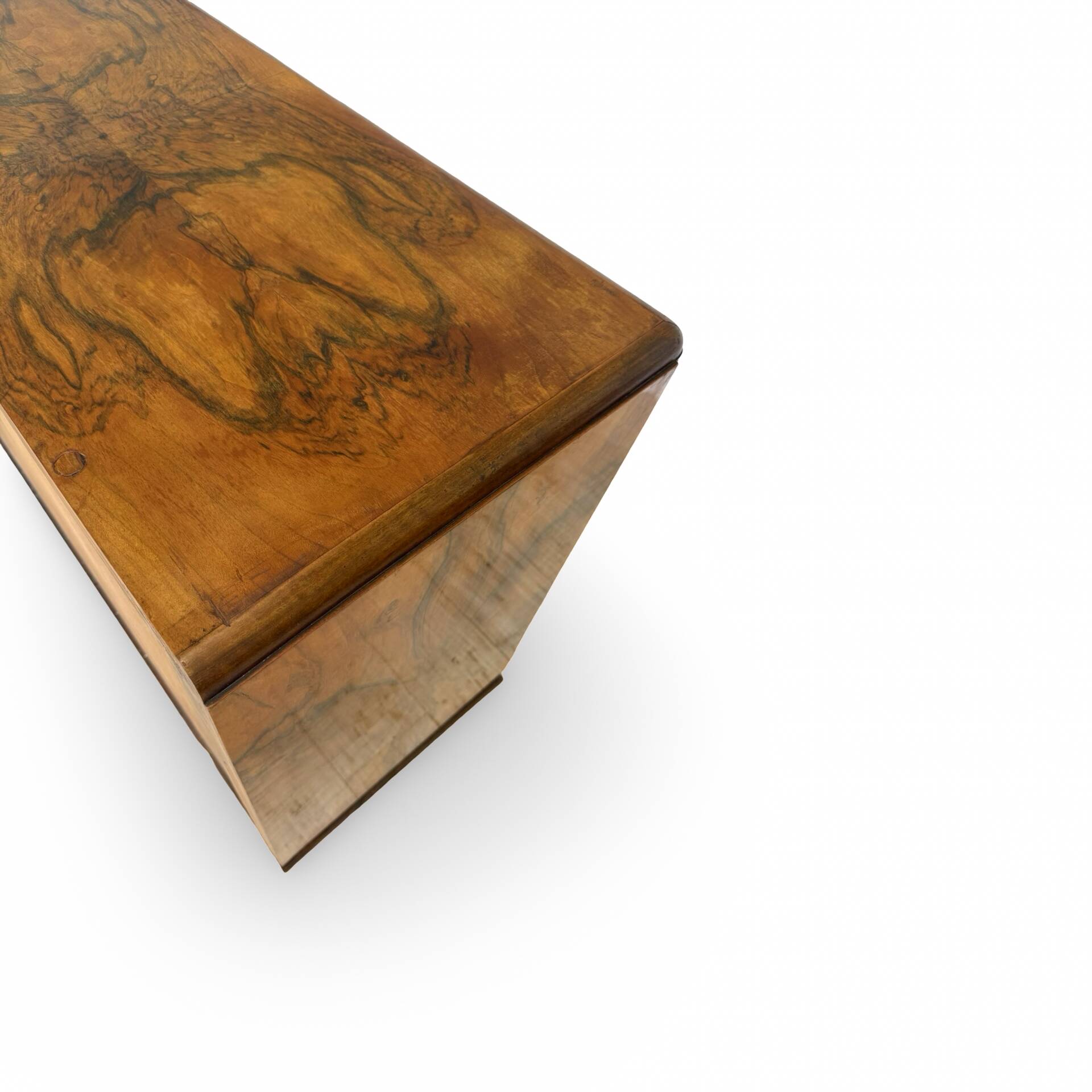 Walnut burl commode, Italian Art Deco, 1940s.